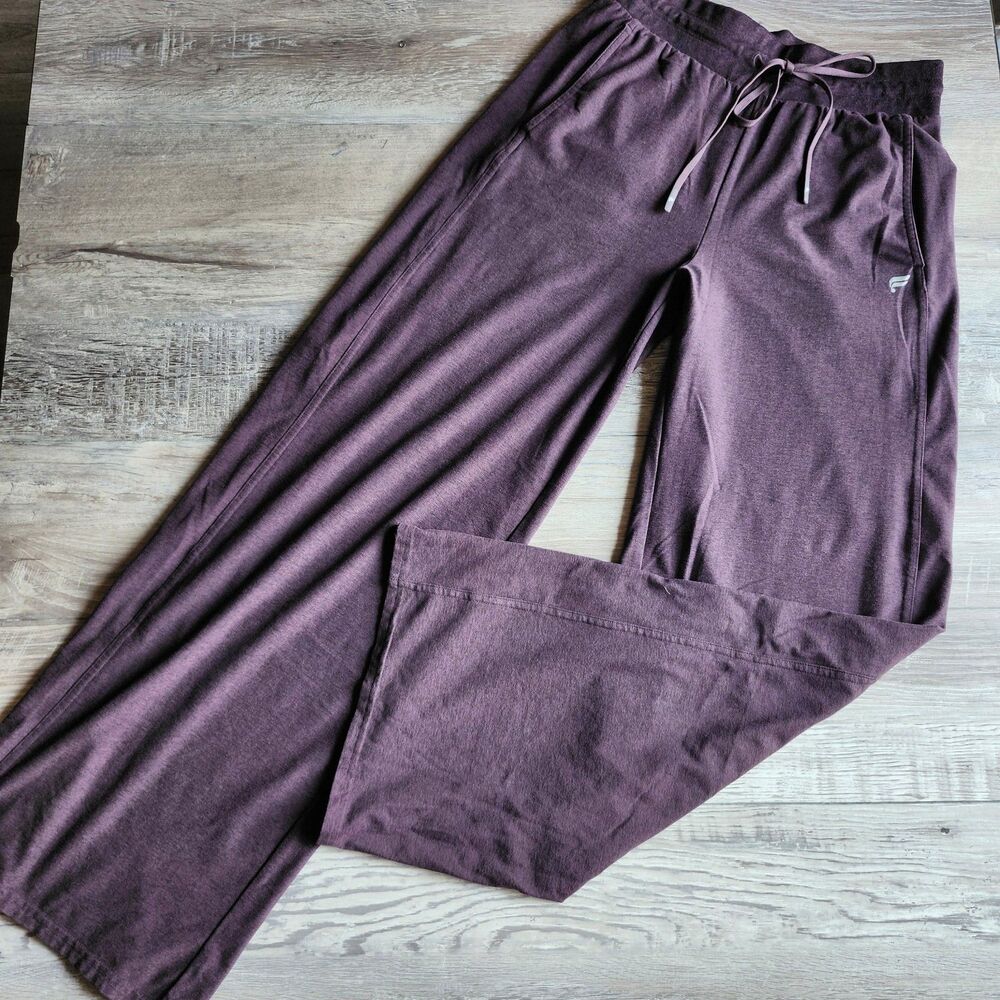 (S) Fabletics pants